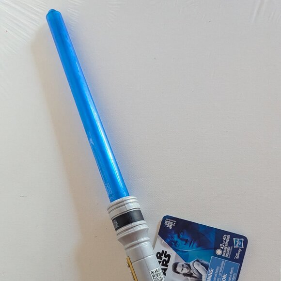 NWT Blue Lightsaber Rey 2019 Retractable Star Wars Disney Collectible Toy Hasbro - Picture 2 of 11